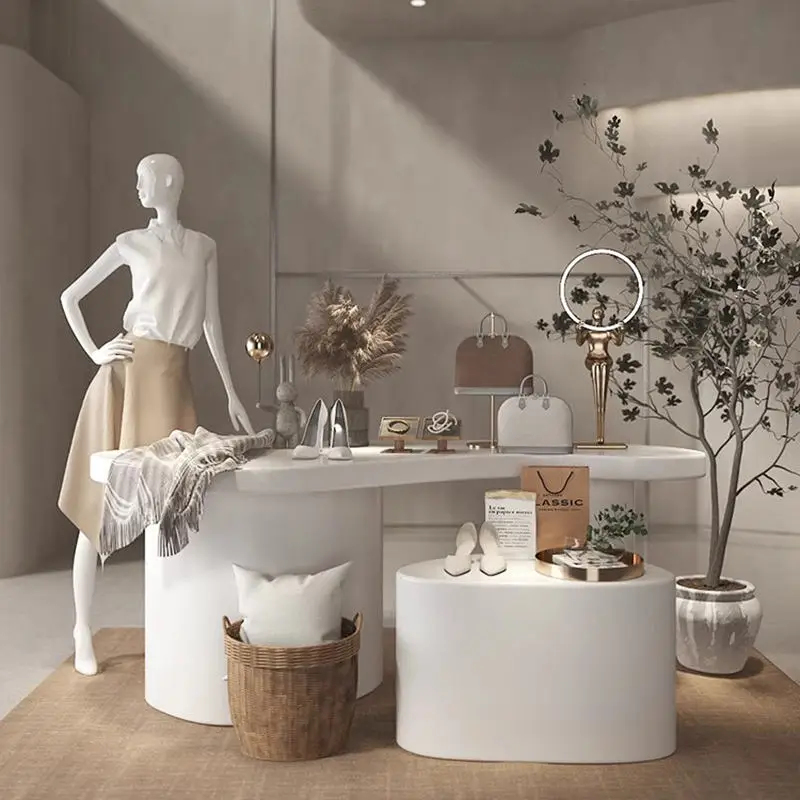 Espositore Moderno di Lusso Le - Commercial Kitchen Paint recensione e prezzo